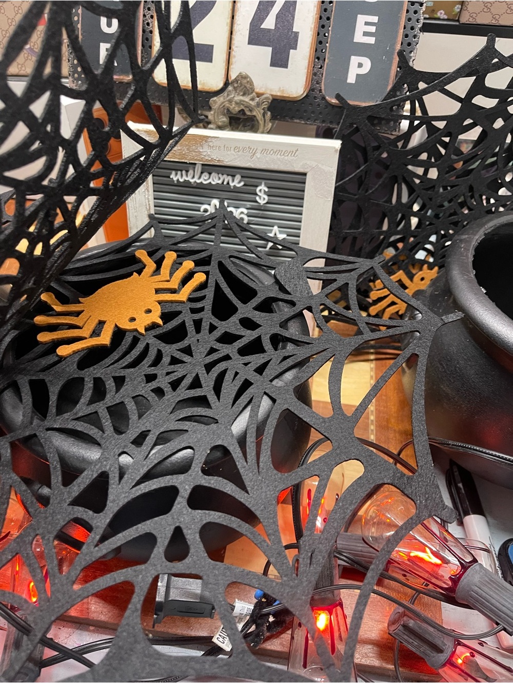 Table or stuff - Picture 4 of 8